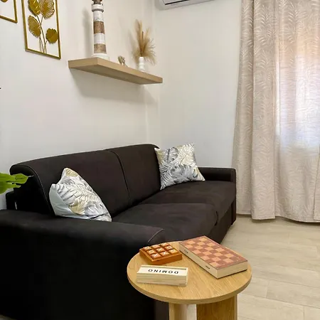 Uri House-il Tuo Rifugio Moderno A 300mt Dalla Metro C Apartament